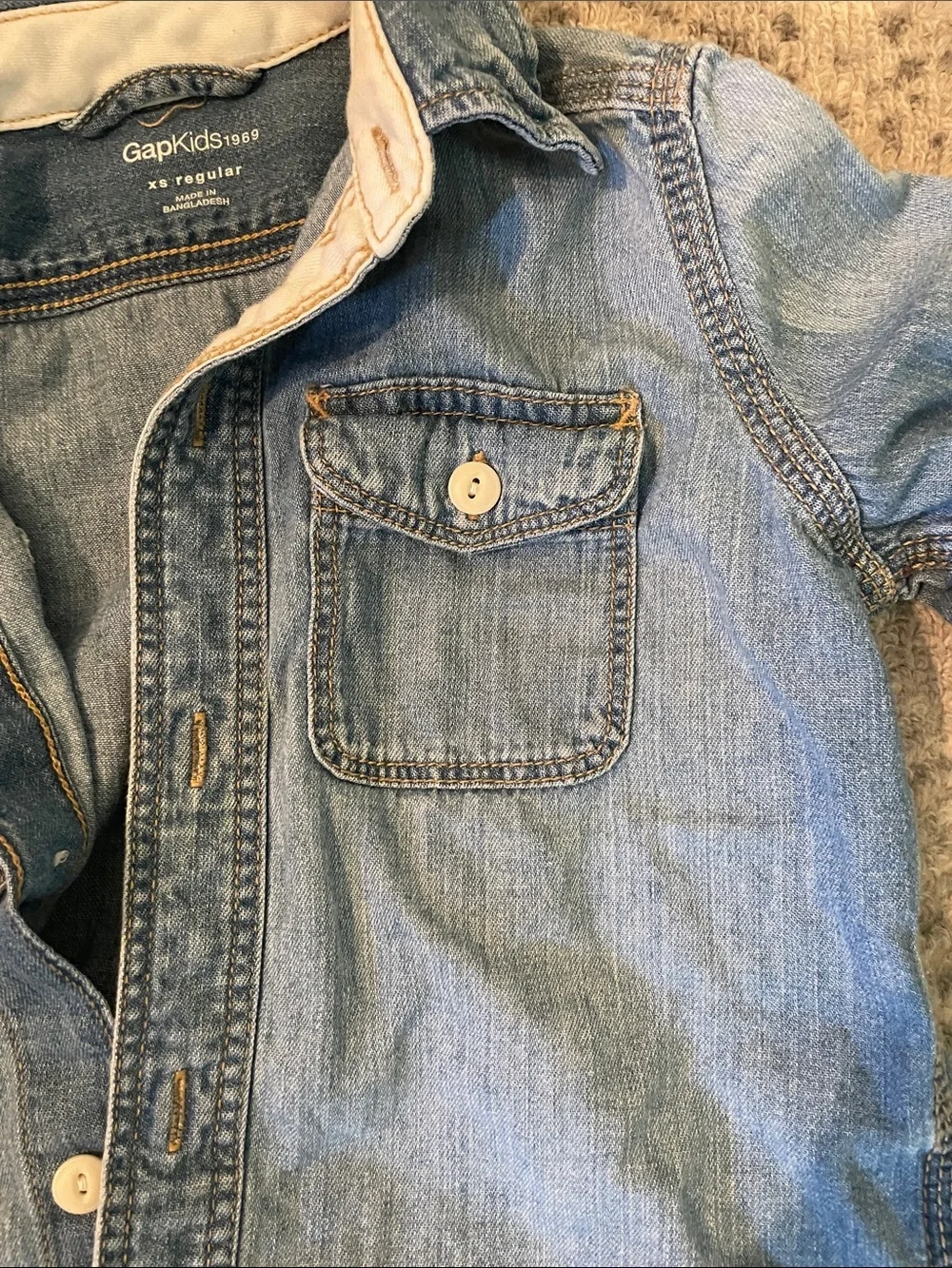 GapKids Light Wash Denim Button-Up Shirt XS